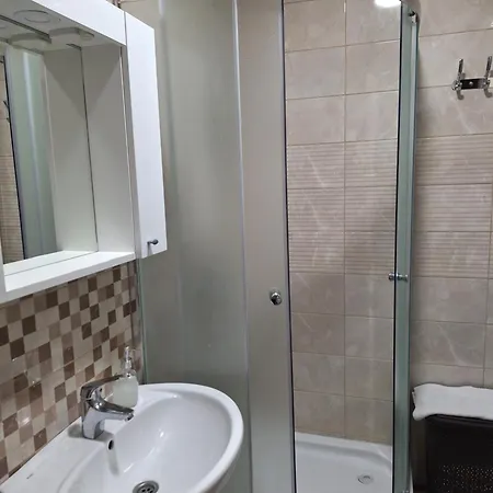 Tri Sunca Apartamento Bijeljina