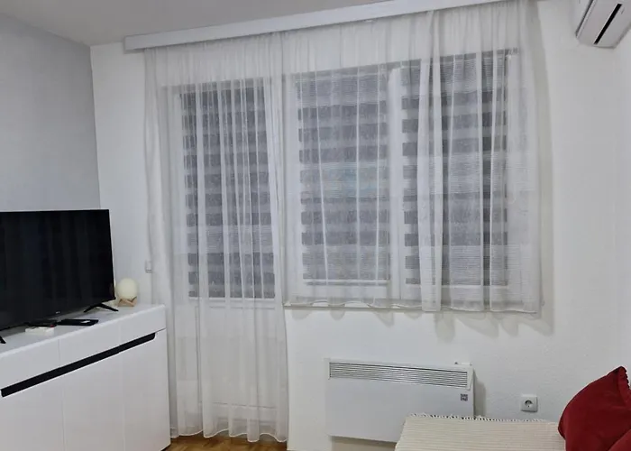 Tri Sunca * 比耶利纳